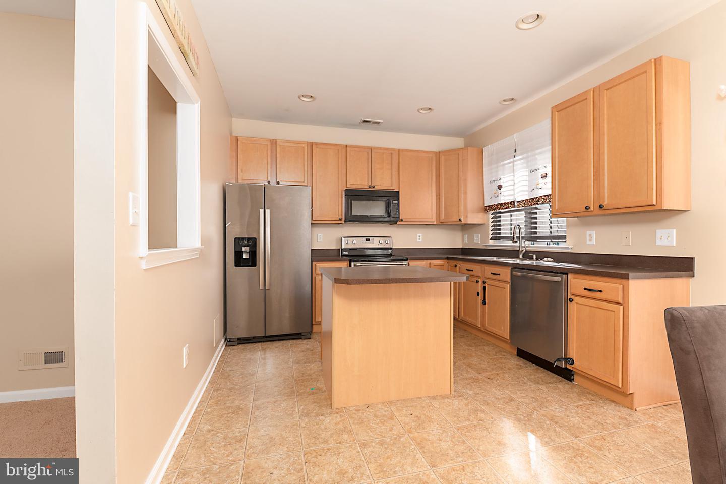 1040 Sherbourne Rd Property Photo 6
