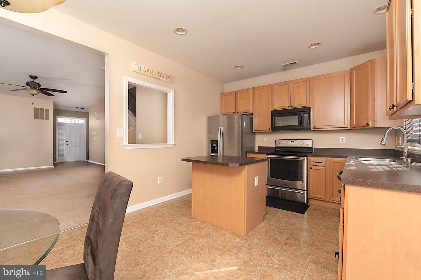 1040 Sherbourne Rd Property Photo 7