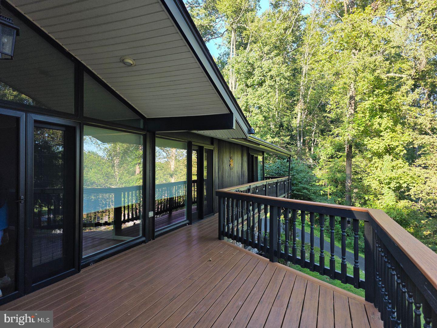 27 Bridleshire Rd Property Photo 5