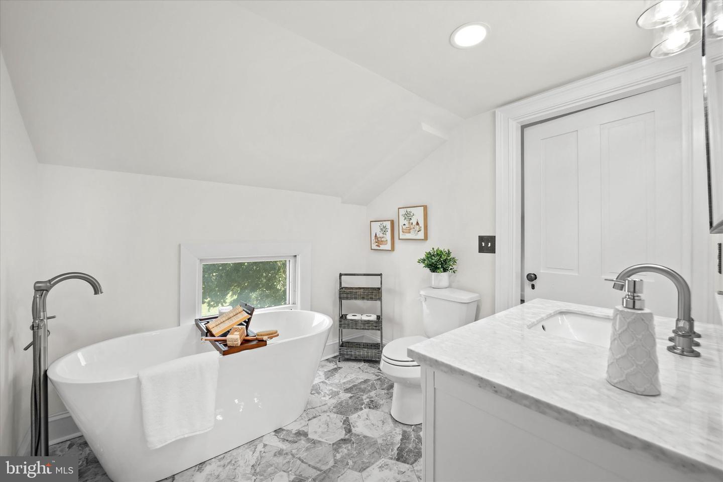 220 Nighthawk Dr Property Photo 66