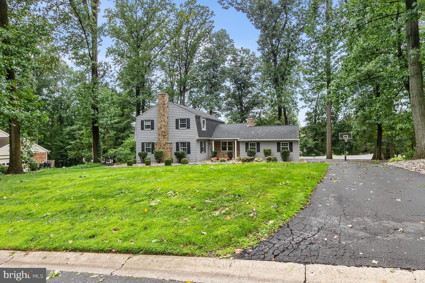 20 Cinnamon Dr Property Photo 1