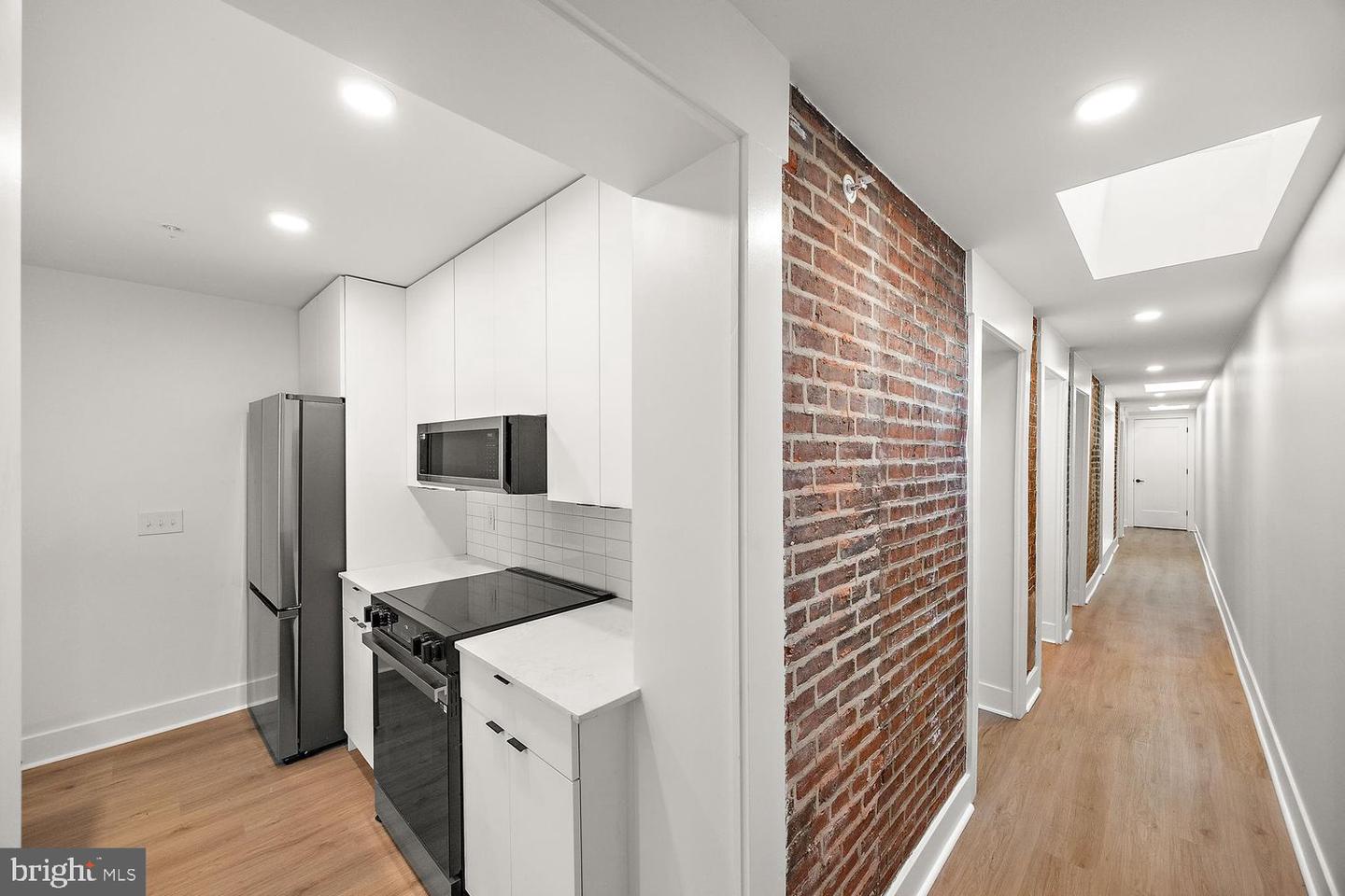 831 N TATNALL ST #101 Property Photo 1