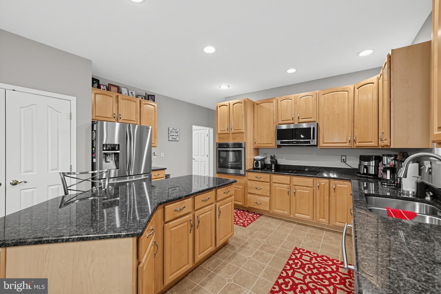 111 Amberwood Dr Property Photo 6