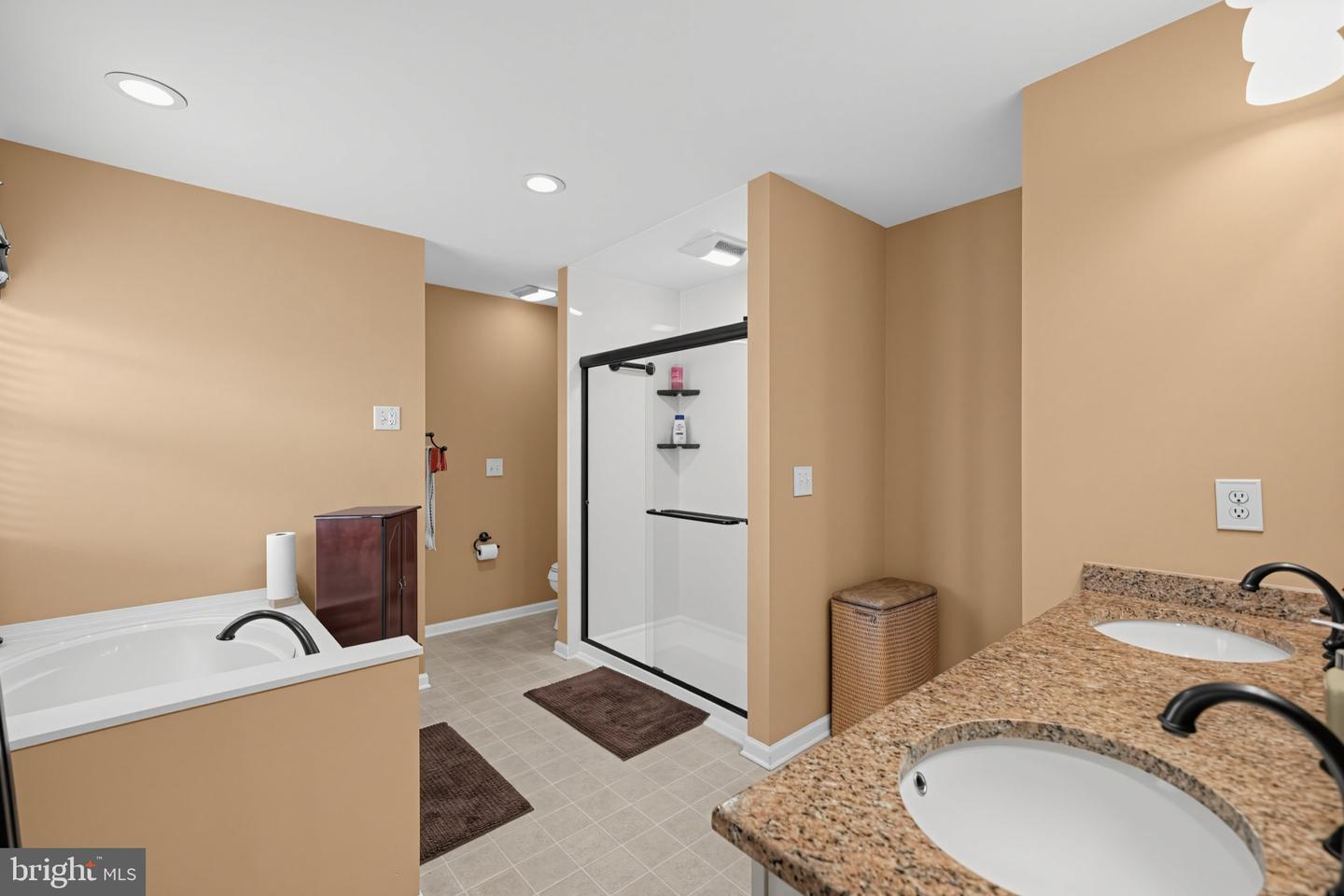 111 Amberwood Dr Property Photo 18