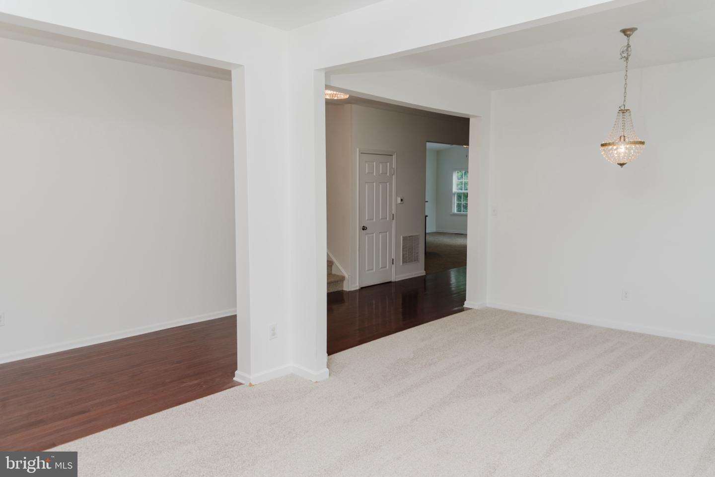 643 Yensid Dr Property Photo 7