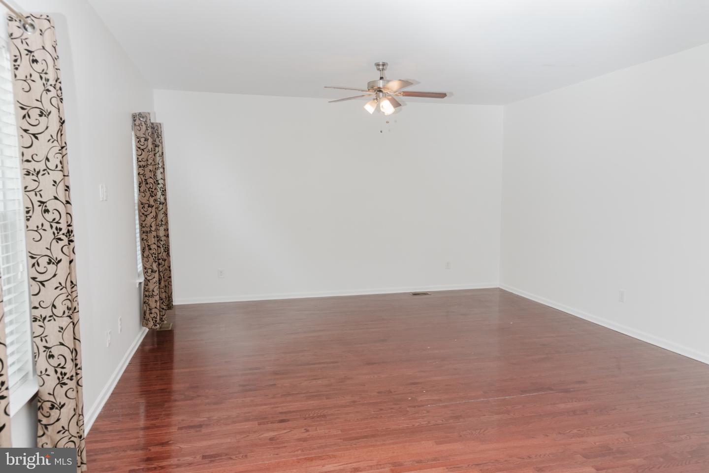 643 Yensid Dr Property Photo 10