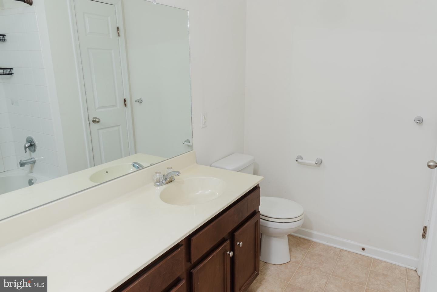 643 Yensid Dr Property Photo 28