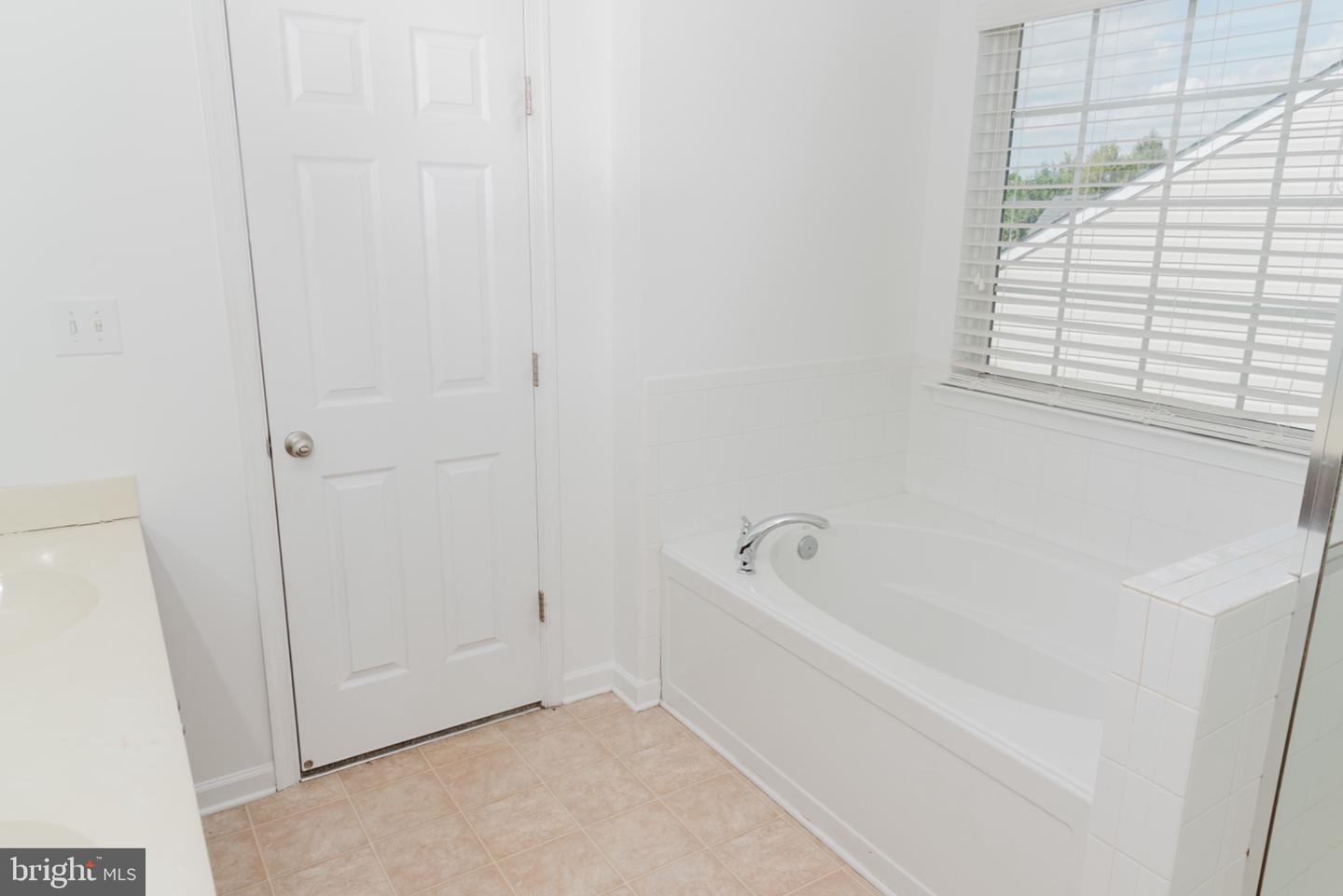 643 Yensid Dr Property Photo 39