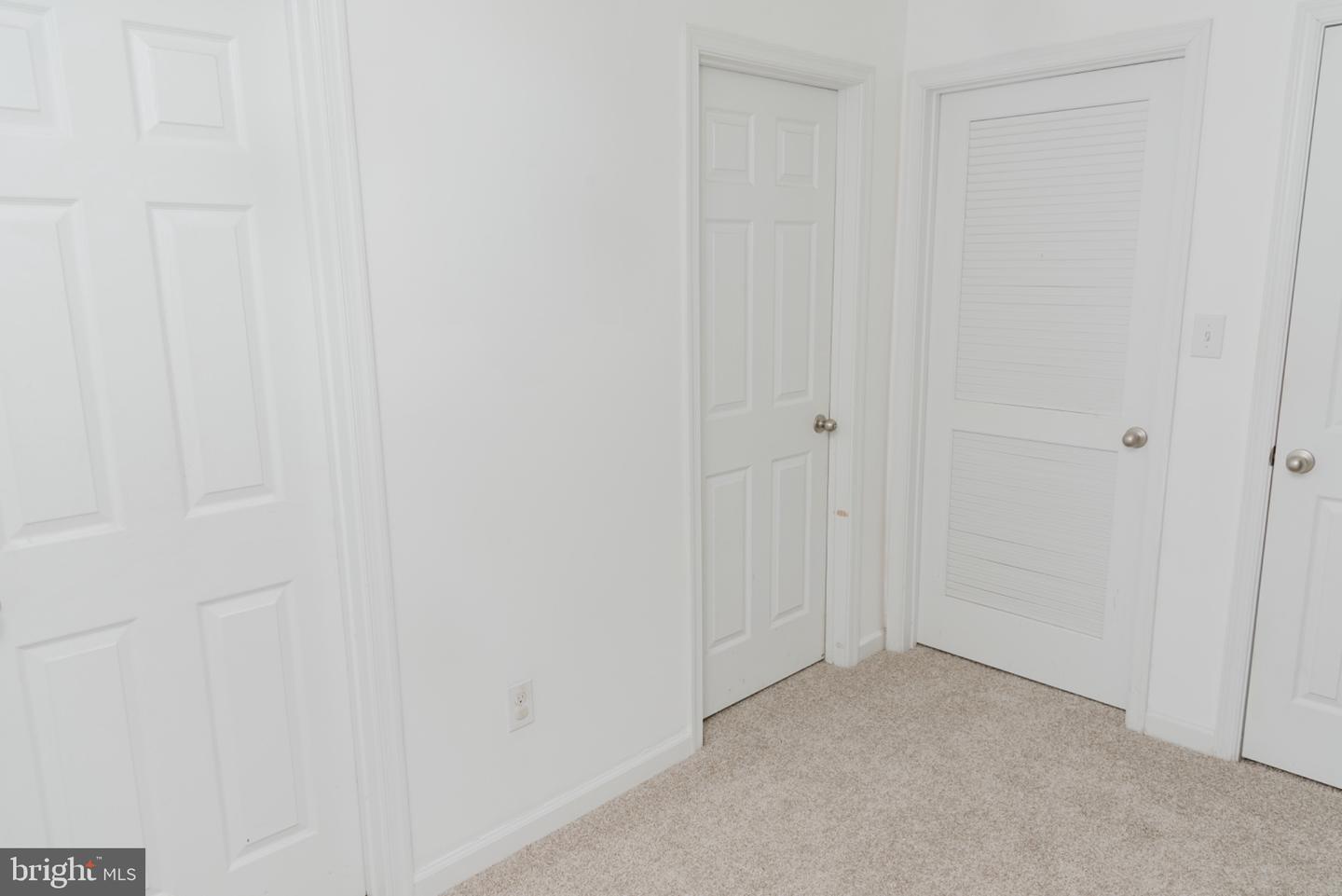 643 Yensid Dr Property Photo 46