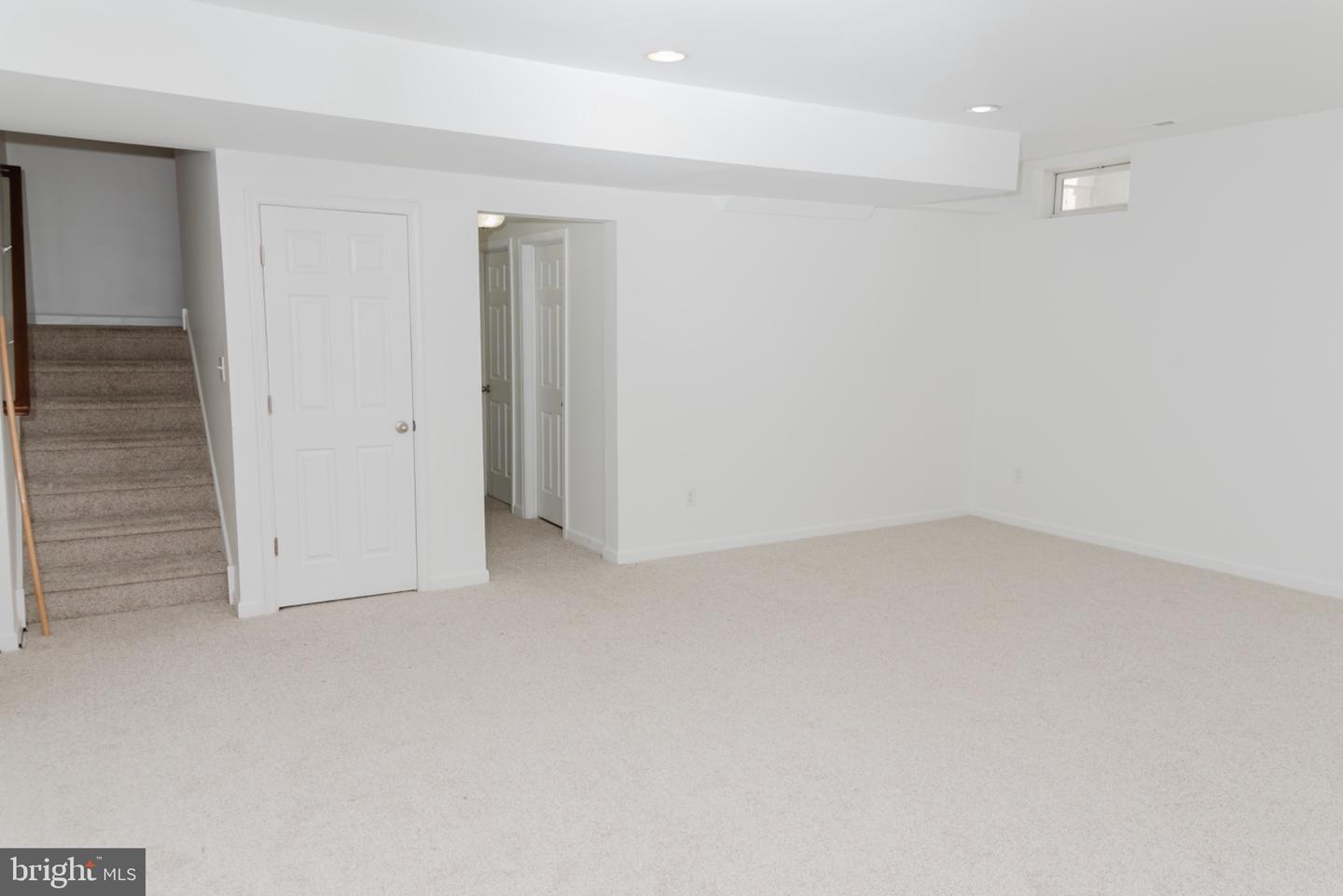 643 Yensid Dr Property Photo 48