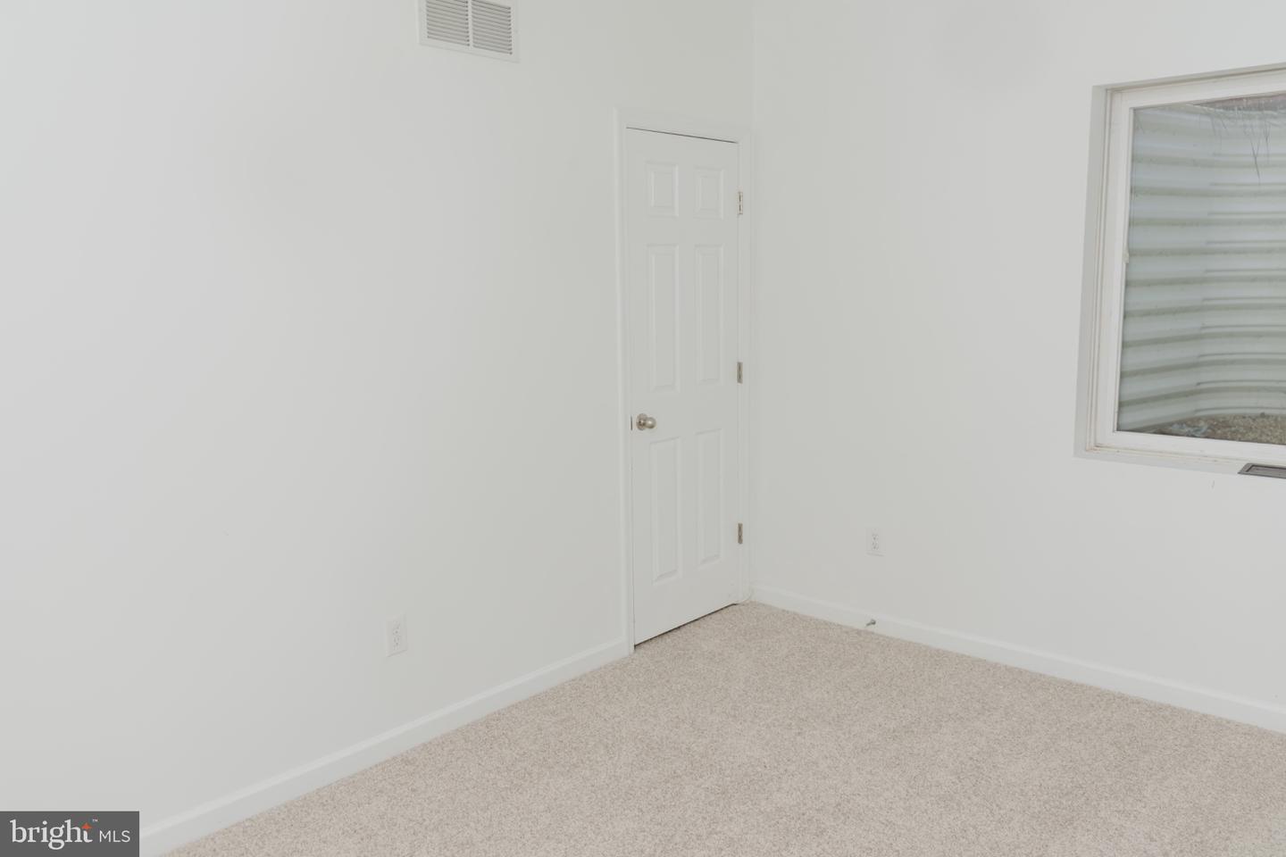 643 Yensid Dr Property Photo 53