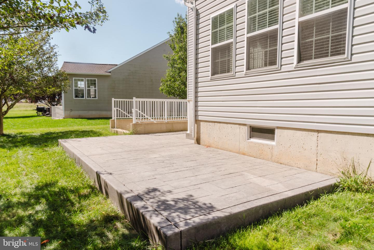643 Yensid Dr Property Photo 63