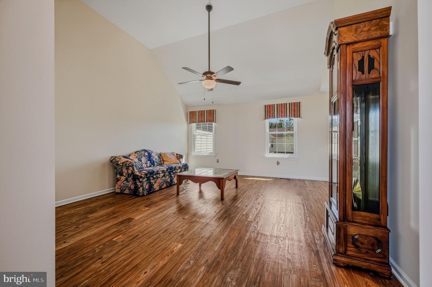 603 Dove Nest Ct Property Photo 4