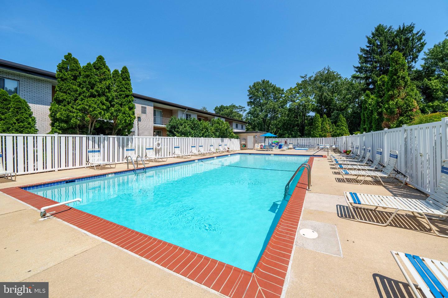 7-unit Rockford Rd #f1 Property Photo 1