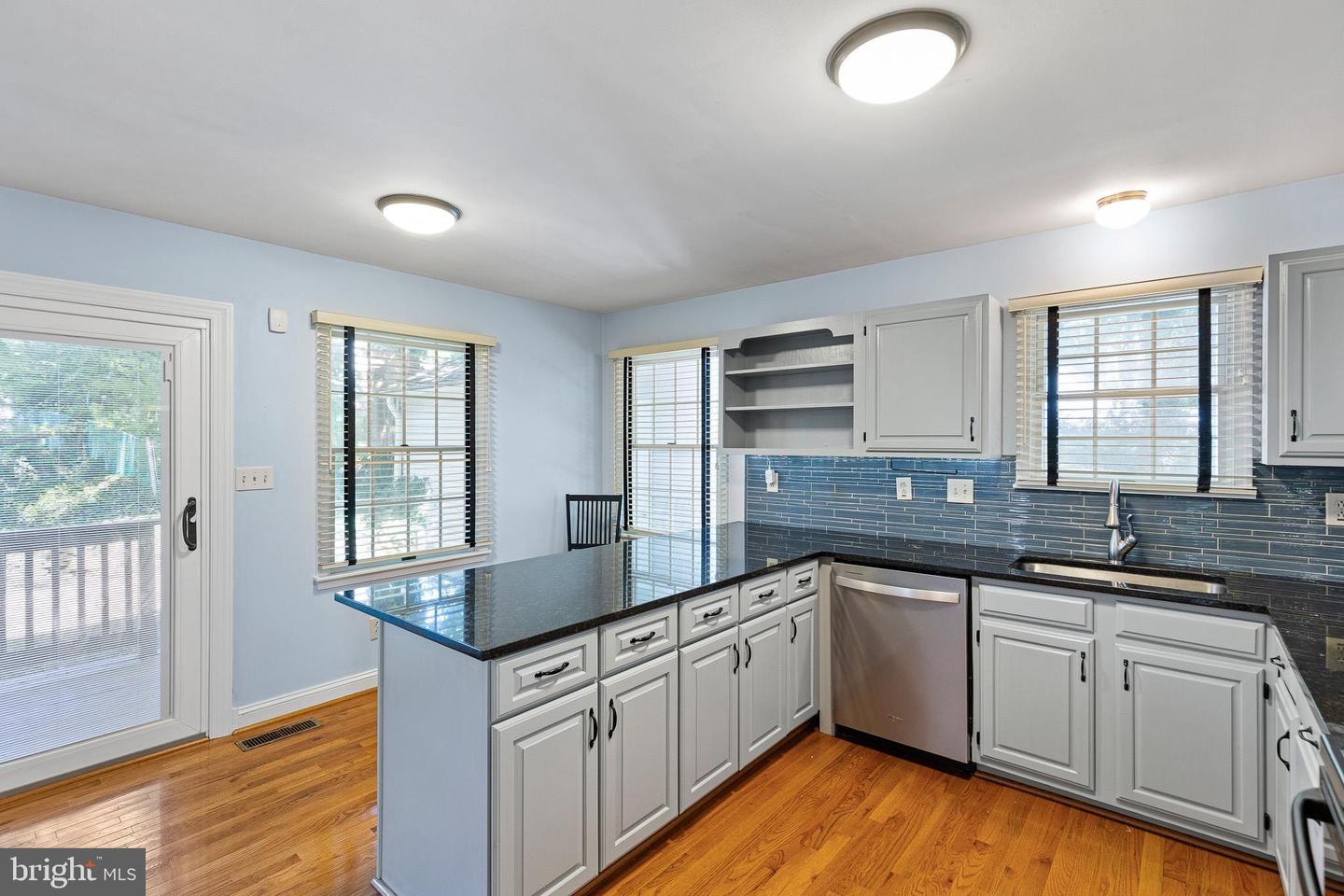 1 Lighthouse Rd Property Photo 16