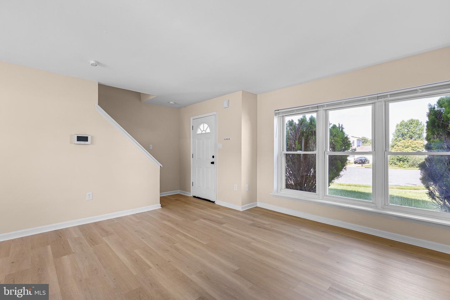 8 Bergen Ct Property Photo 6