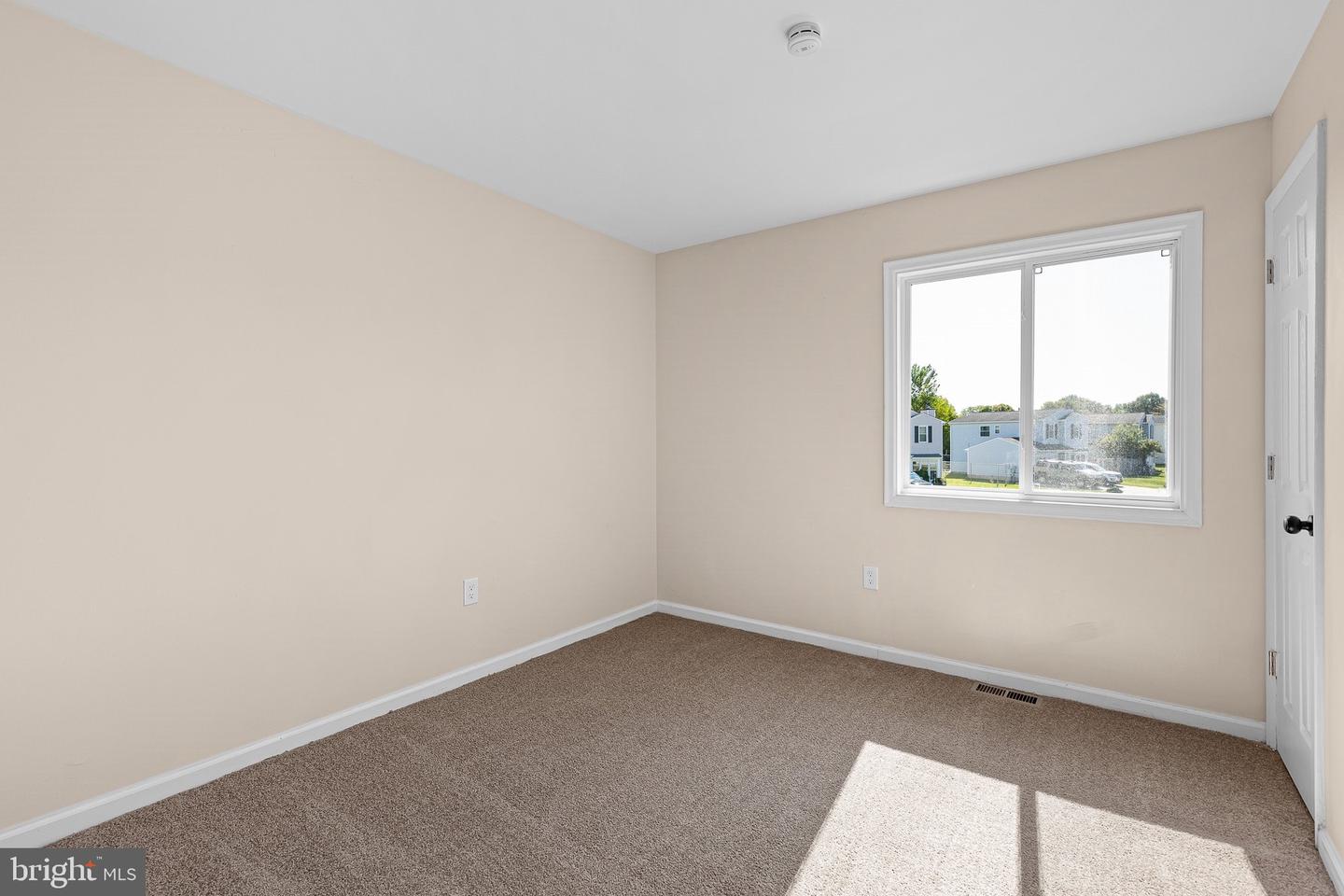 8 Bergen Ct Property Photo 14
