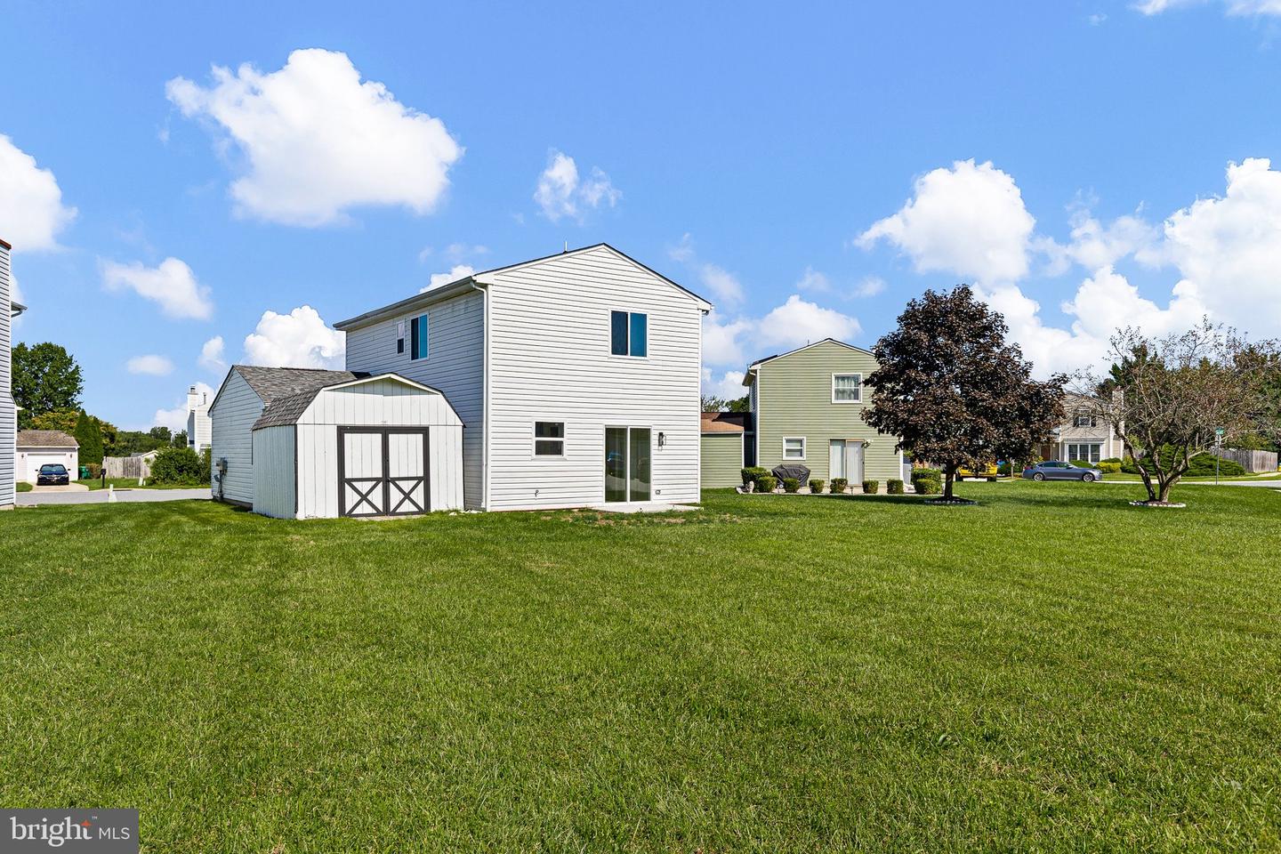 8 Bergen Ct Property Photo 19
