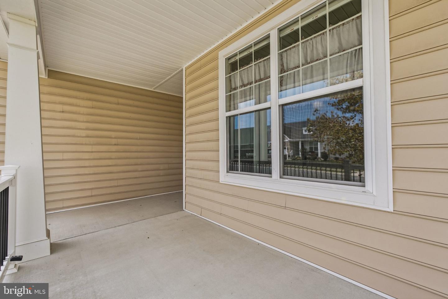 158 Silver Maple Rd Property Photo 4