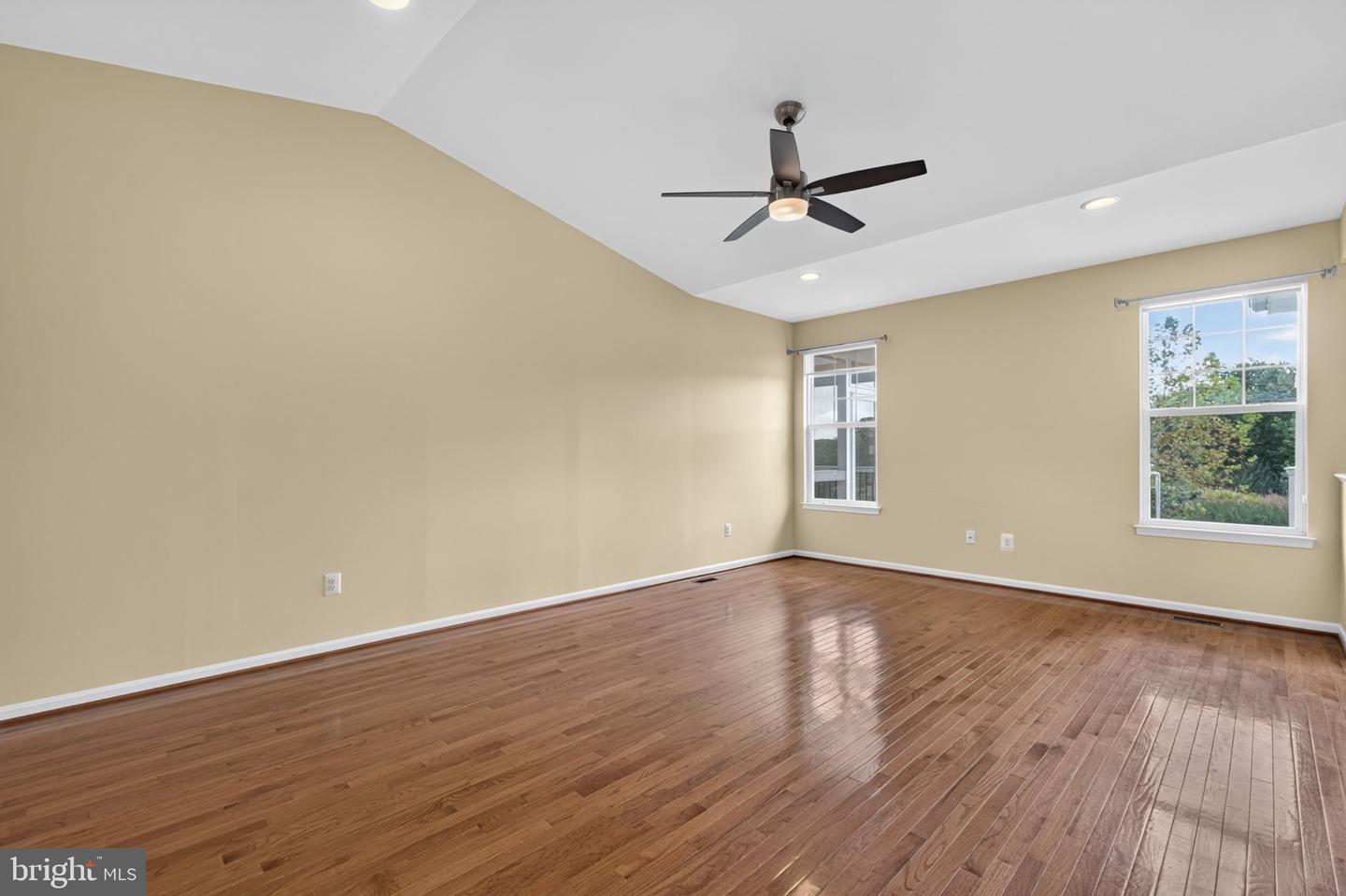 158 Silver Maple Rd Property Photo 18