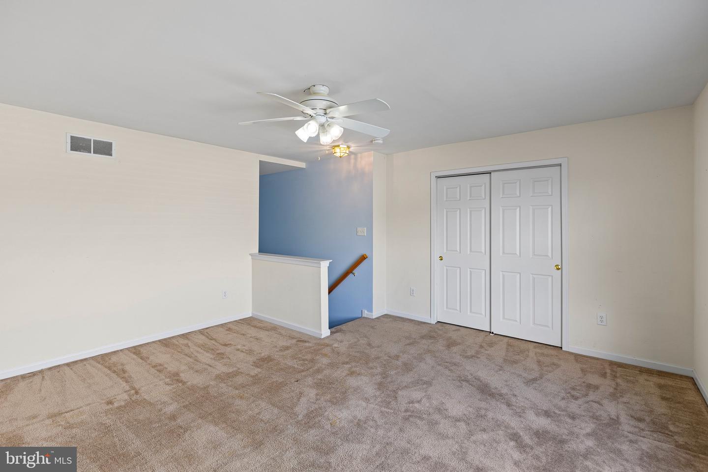 18 Springmill Dr Property Photo 39