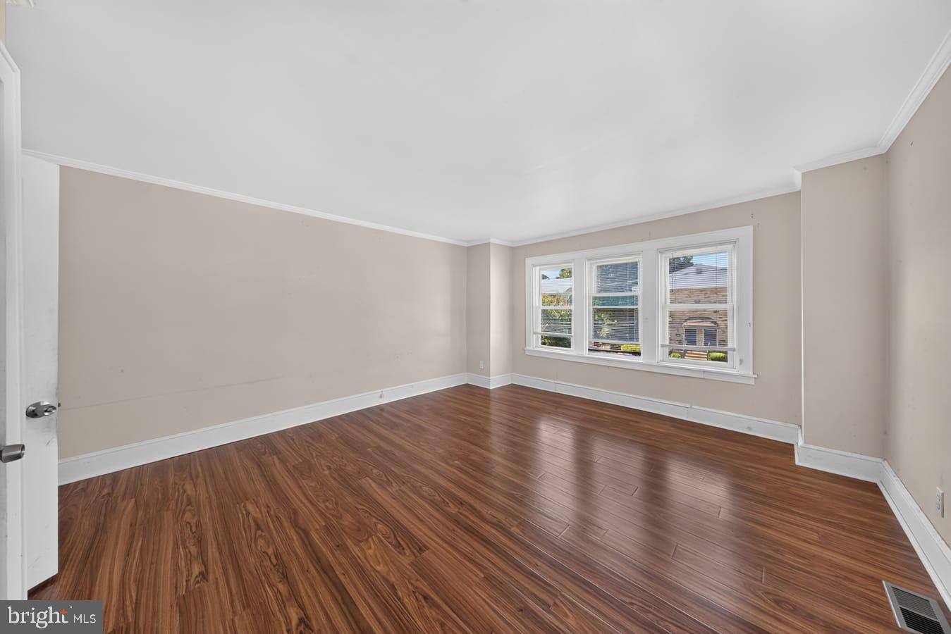 52 Lawson Ave Property Photo 27
