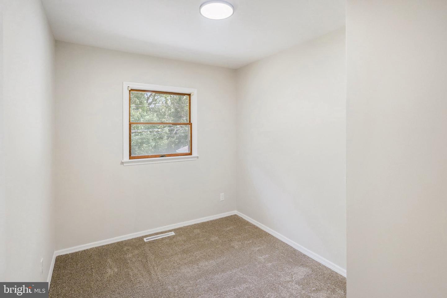 703 Shue Dr Property Photo 23