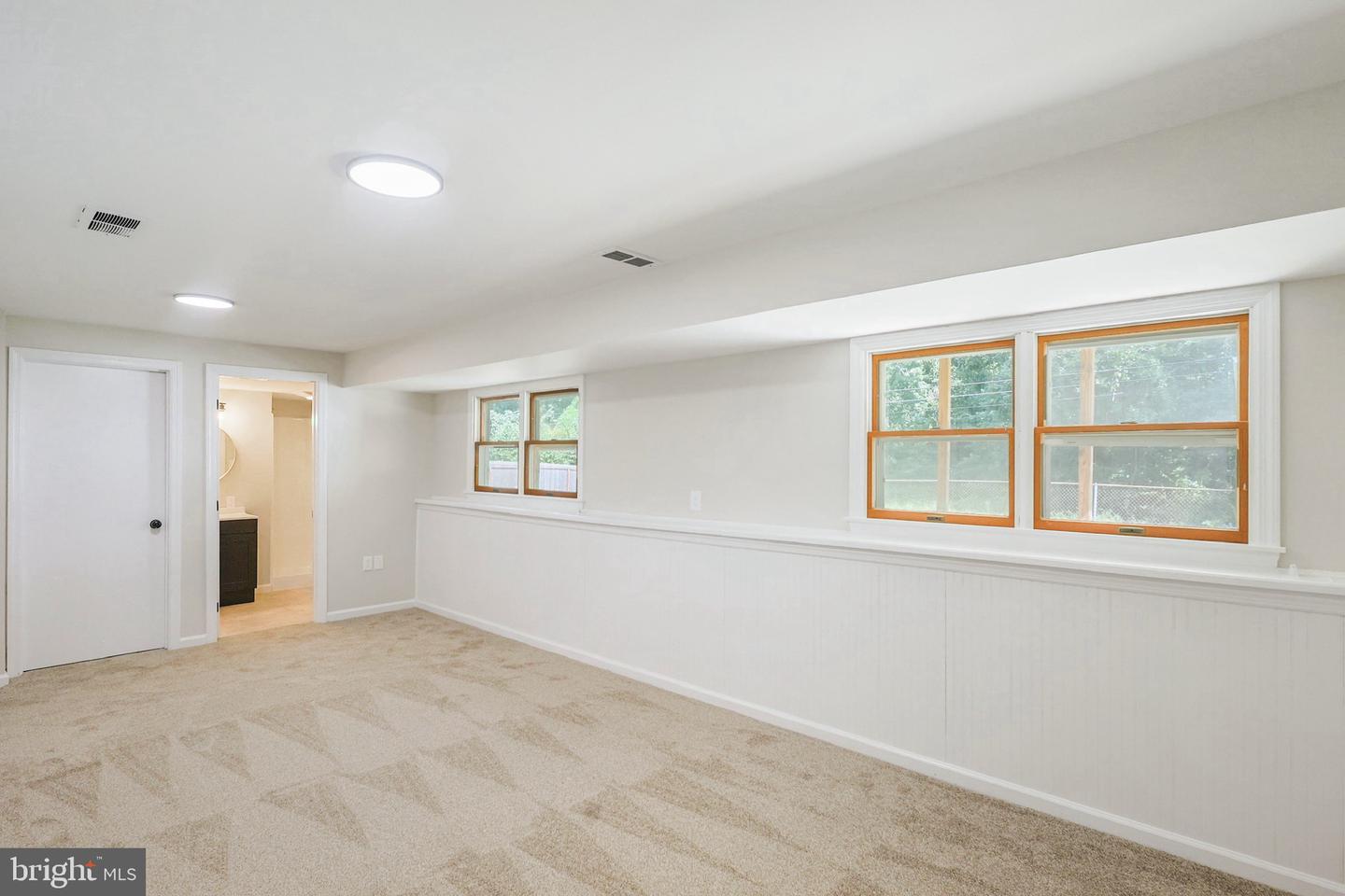 703 Shue Dr Property Photo 30