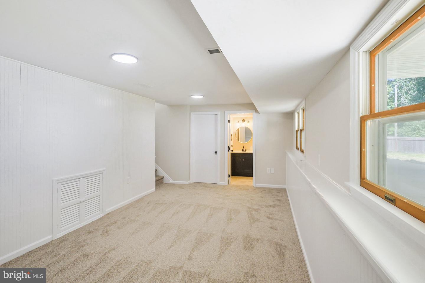 703 Shue Dr Property Photo 31