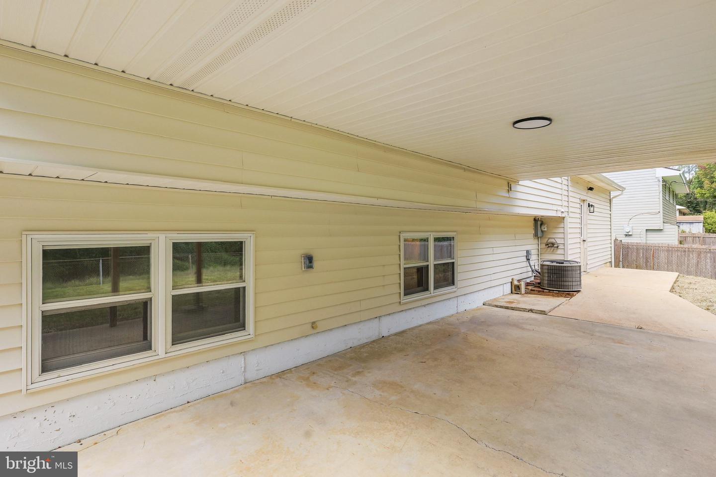 703 Shue Dr Property Photo 39