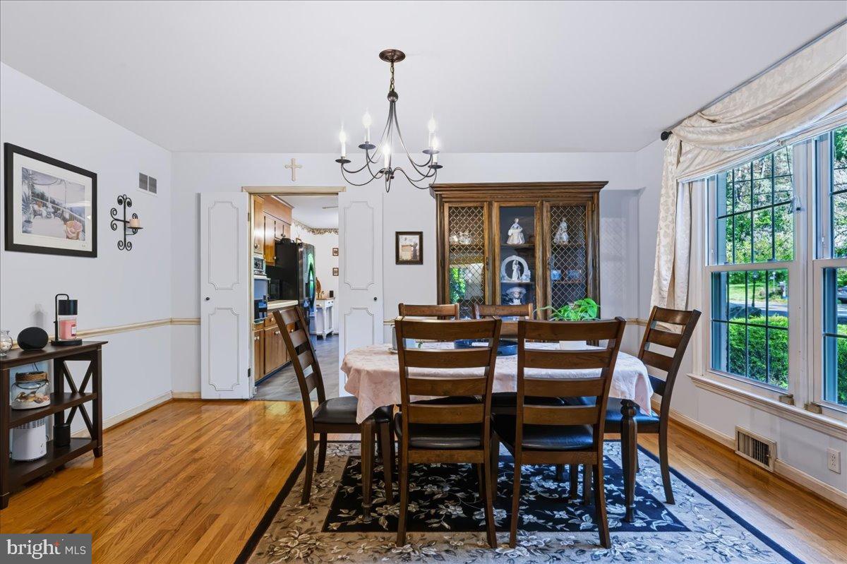 12 Broadbent Rd Property Photo 6