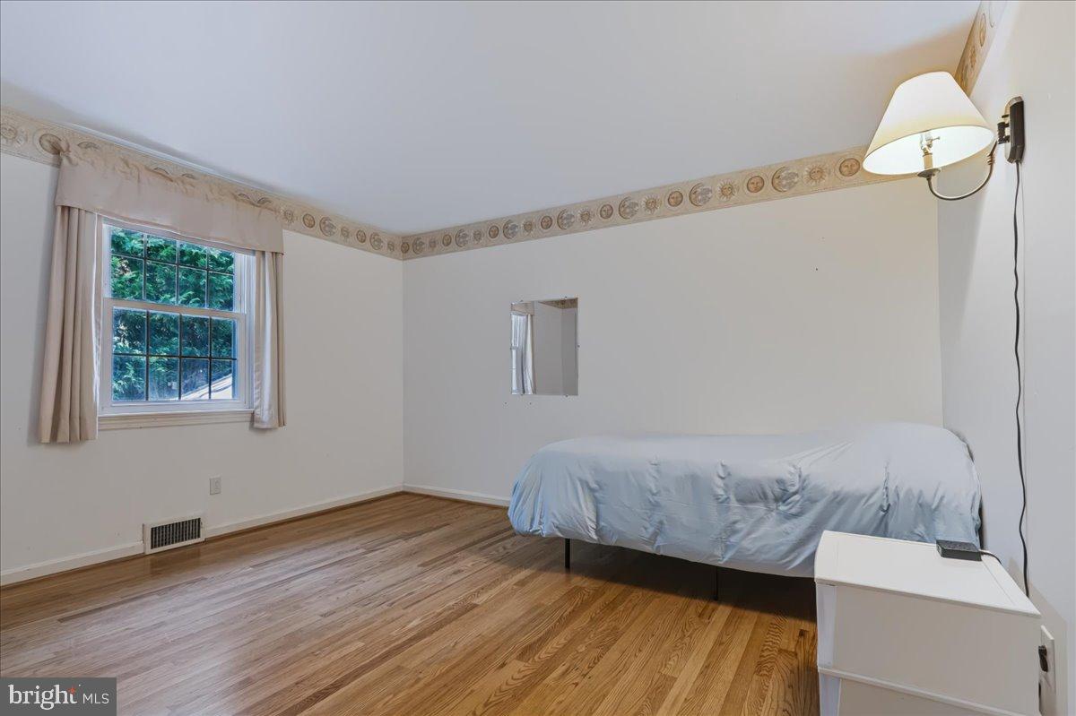 12 Broadbent Rd Property Photo 23