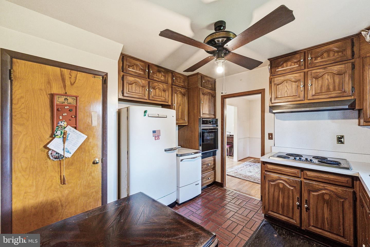 706 Woodside Ave Property Photo 11