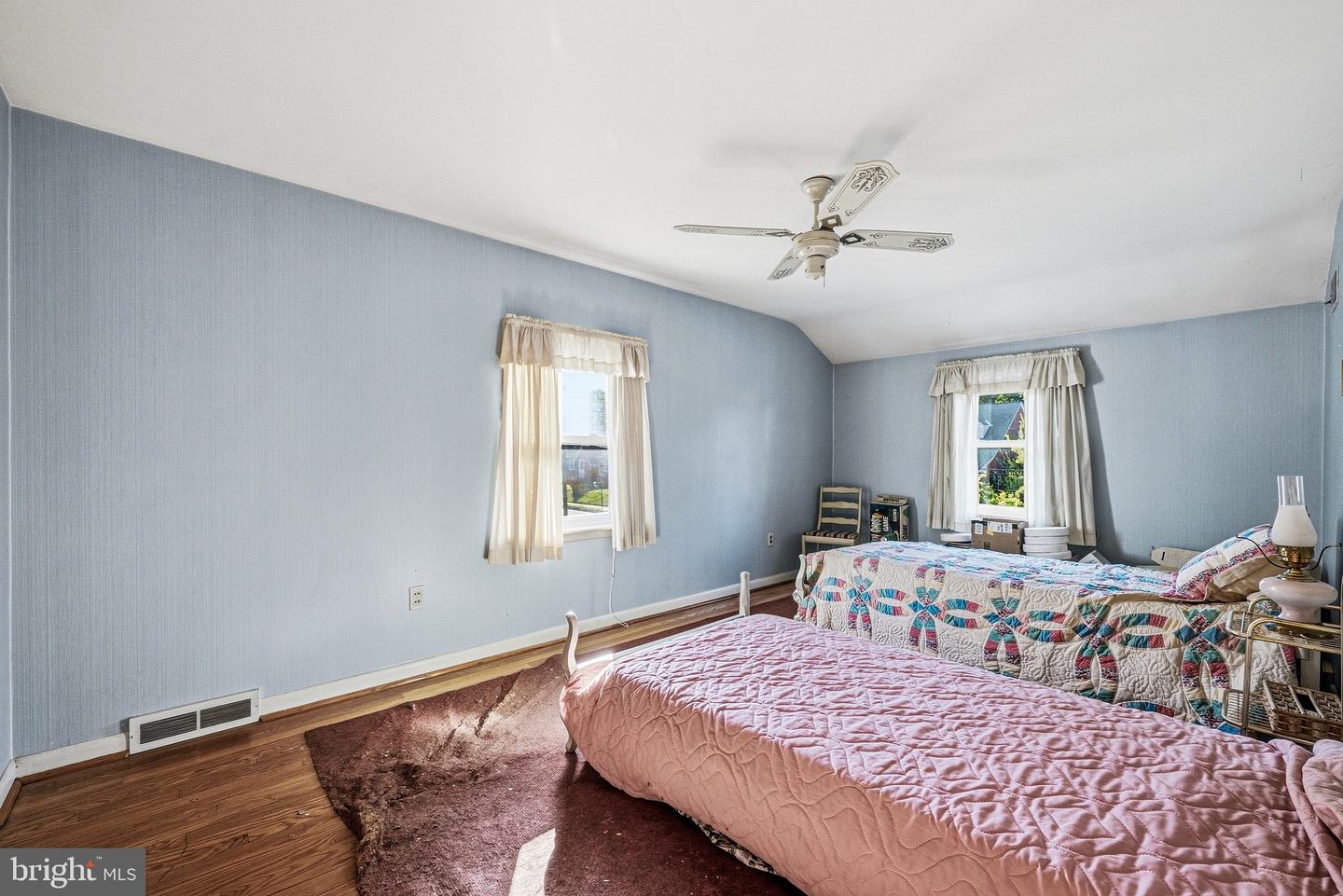 706 Woodside Ave Property Photo 12