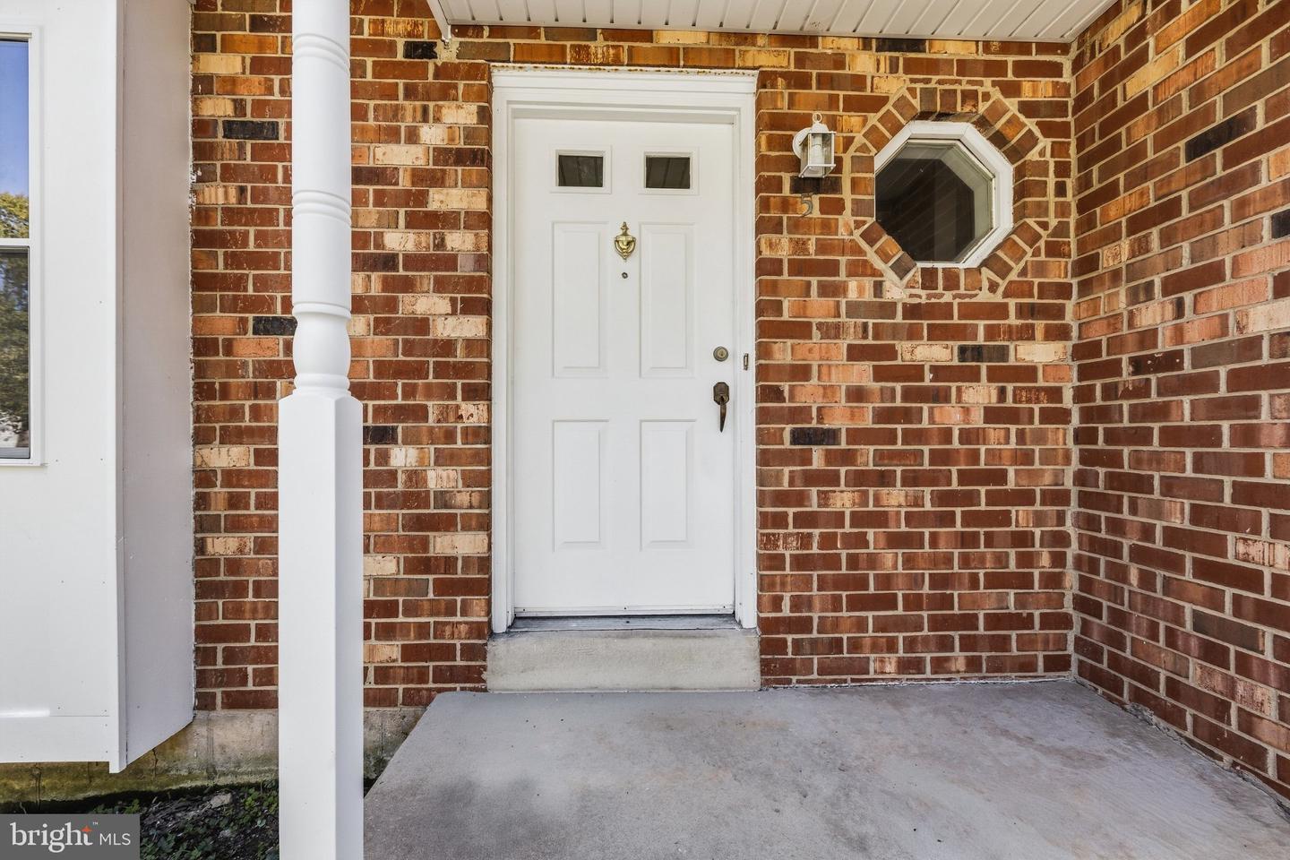 5 Firethorn Ct Property Photo 4