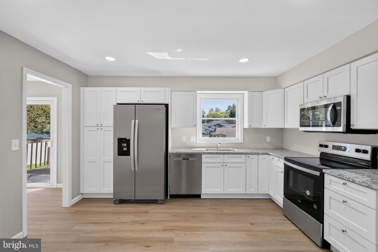 5 Firethorn Ct Property Photo 15