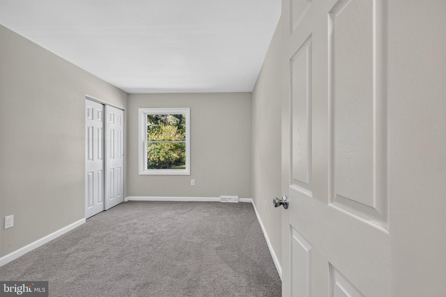 5 Firethorn Ct Property Photo 36