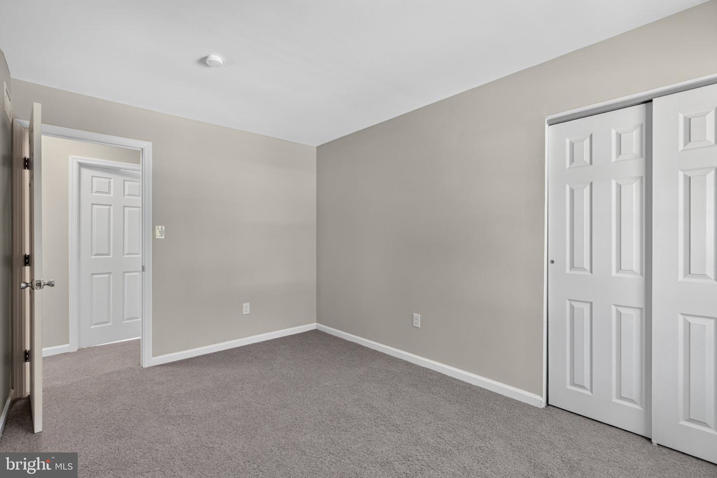5 Firethorn Ct Property Photo 37