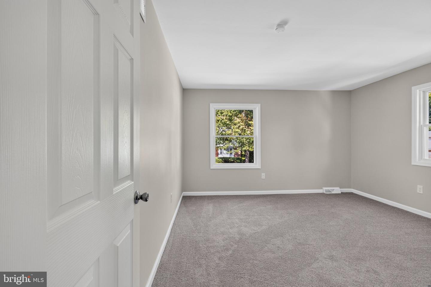 5 Firethorn Ct Property Photo 38