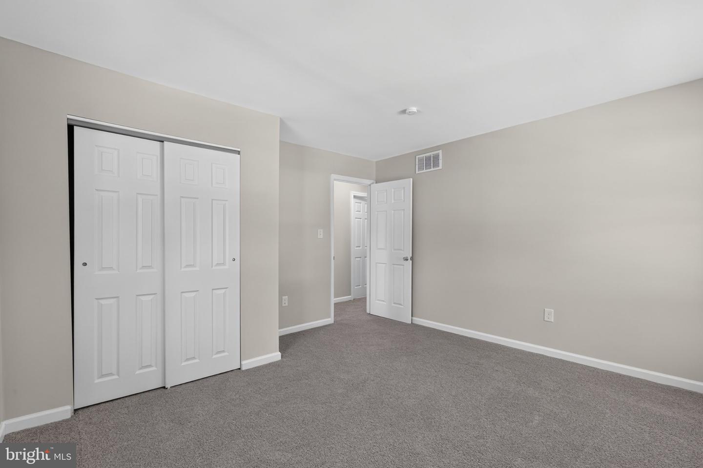 5 Firethorn Ct Property Photo 40