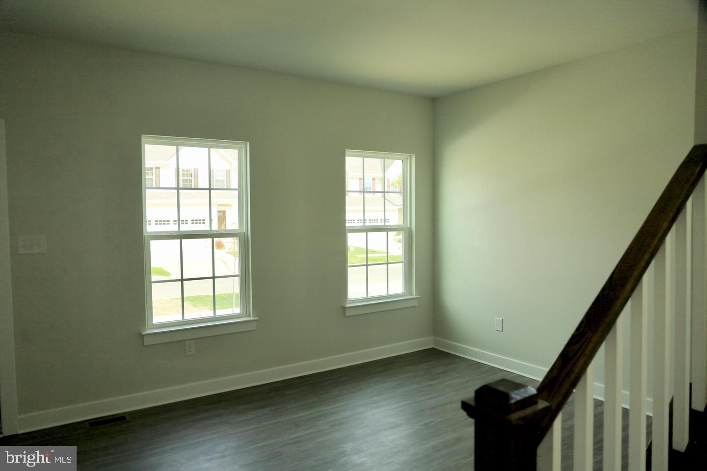 1331 Darling Dr Property Photo 5