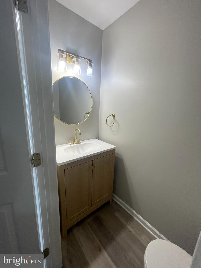 39 Lisa Dr Property Photo 14