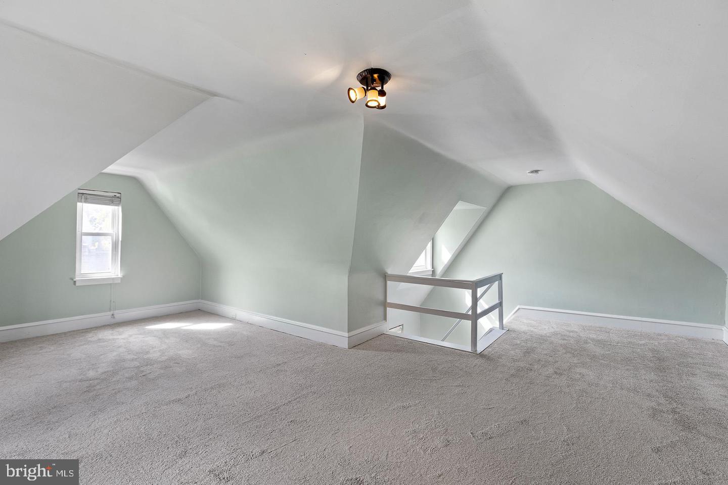 2807 N Monroe St Property Photo 6