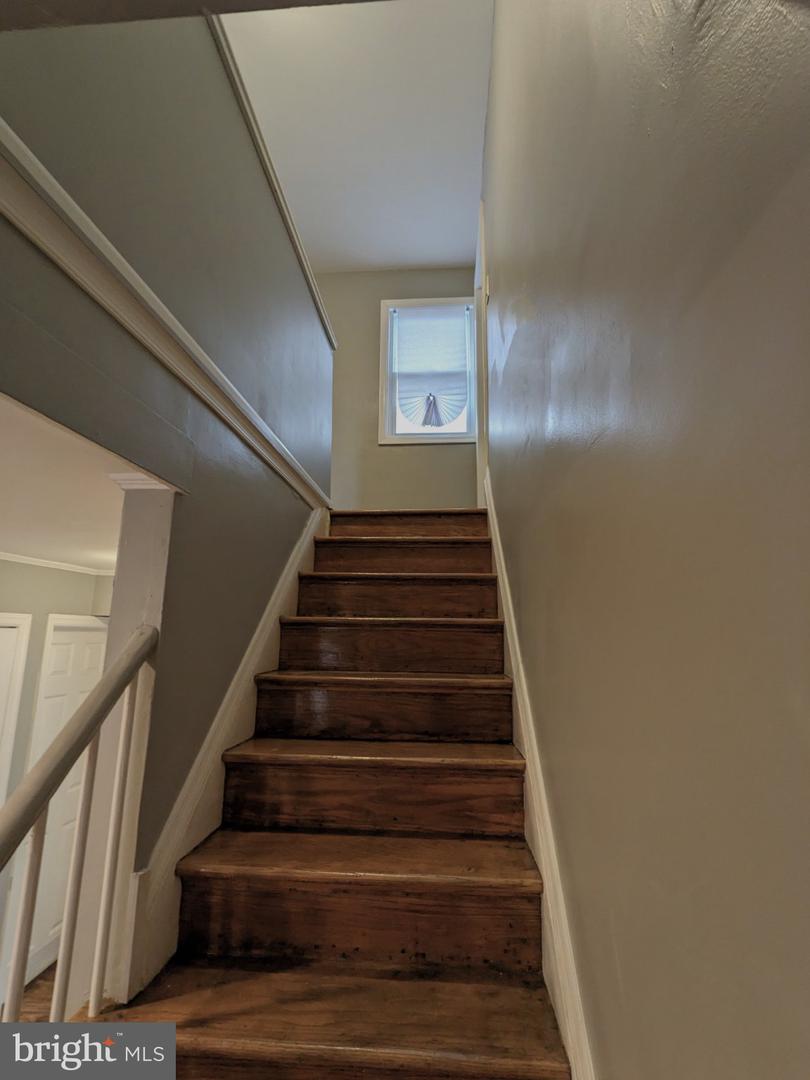 30 Bedford Dr Property Photo 6