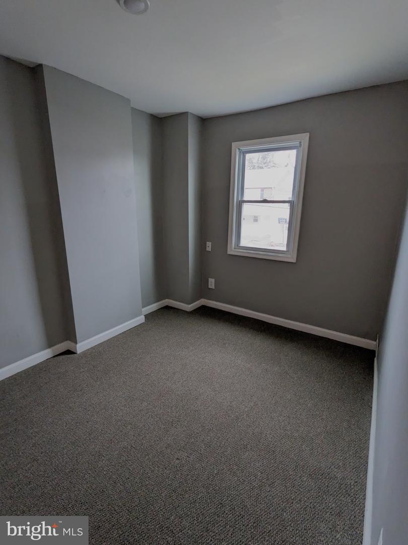 30 Bedford Dr Property Photo 12