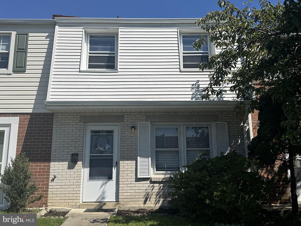 18 Patrick Henry Ct Property Photo 1