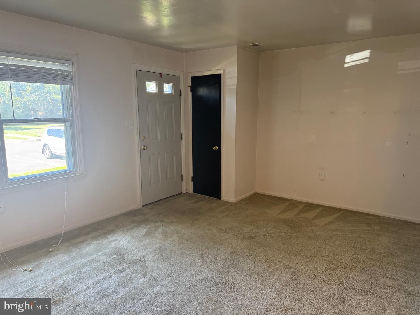 18 Patrick Henry Ct Property Photo 3