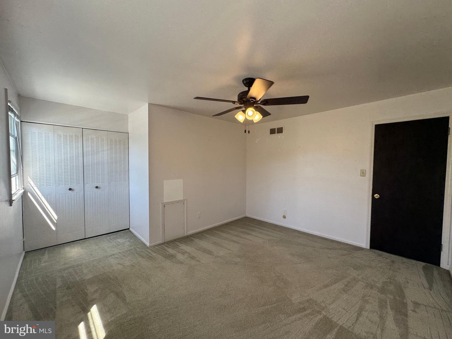 18 Patrick Henry Ct Property Photo 12