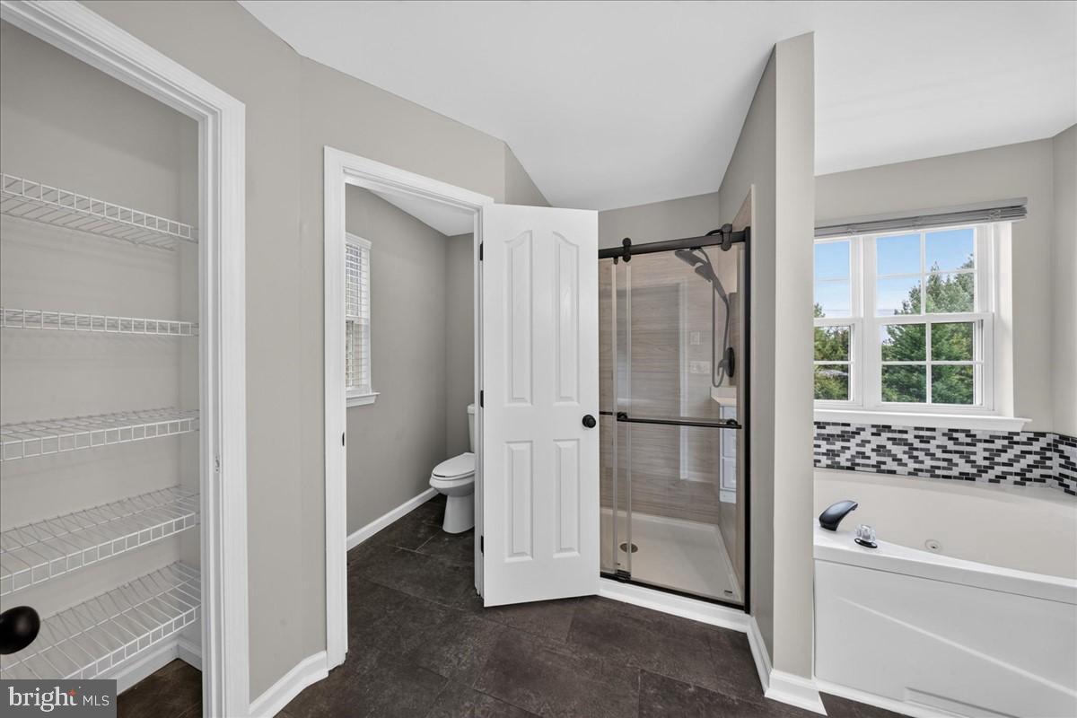 4 Travertine Ct Property Photo 34