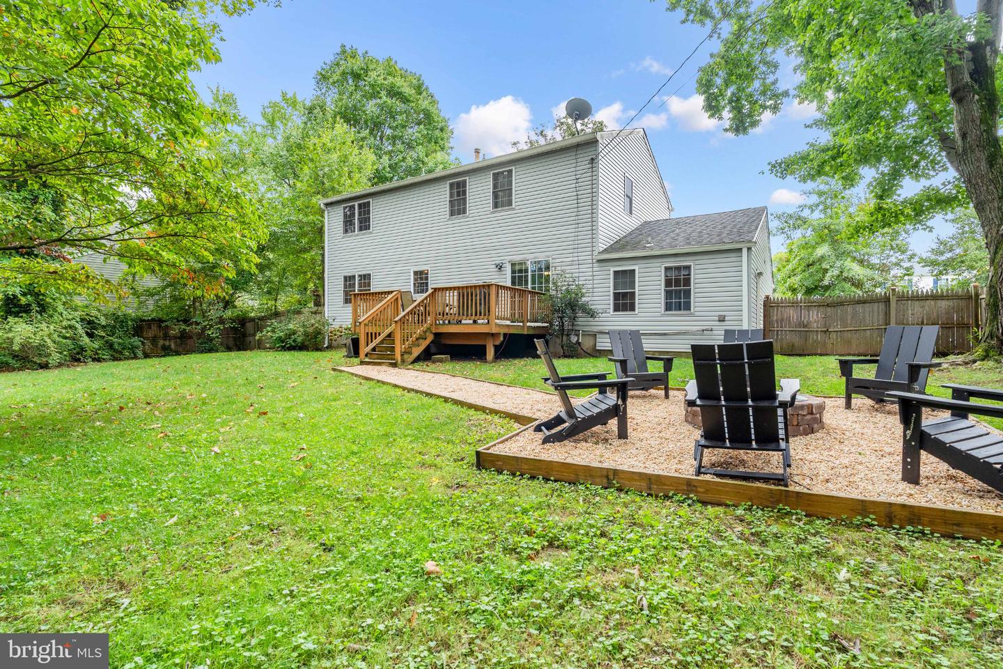 4 Timberline Dr Property Photo 32